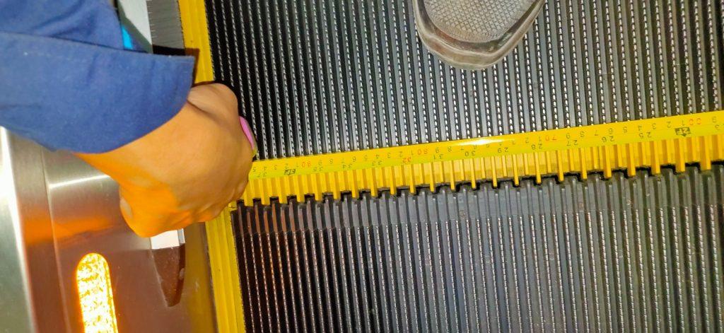 Riksa Uji Elevator dan Eskalator Riksa Uji Elevator dan Eskalator