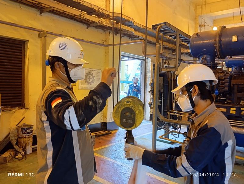 Inspeksi Electric Hoist Crane 8 Riksa uji electric hoist crane adalah proses pemeriksaan menyeluruh untuk memastikan keamanan, keandalan, dan kelayakan operasional hoist crane listrik, mencakup pengecekan struktur, sistem mekanik, dan komponen elektrik.