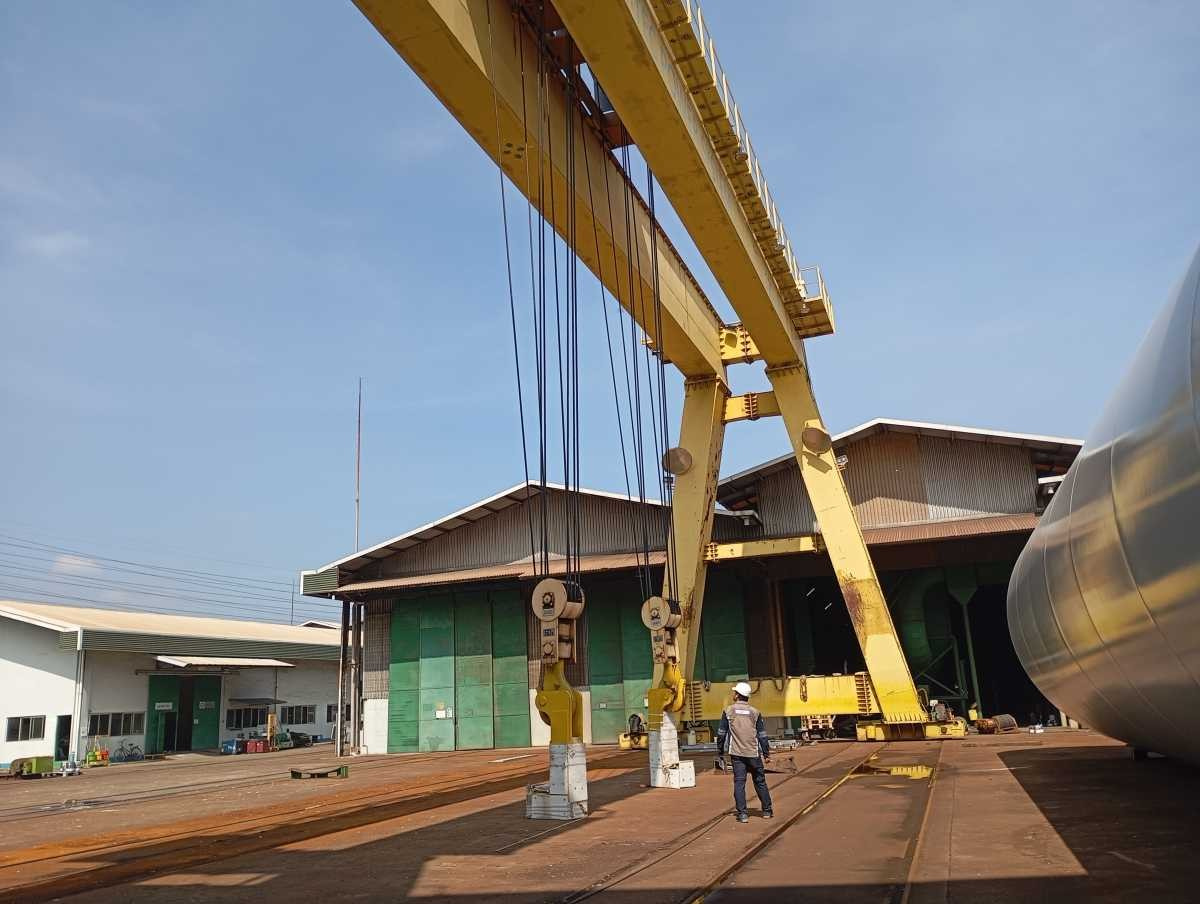 Riksa Uji Gantry Crane