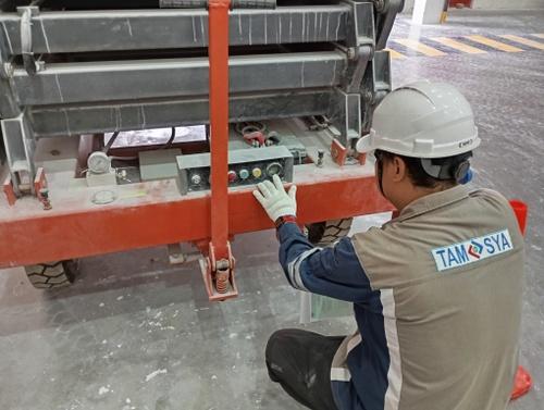 Riksa Uji Scissor Lift 8 Jenis-jenis scissor lift mencakup perbedaan dalam sumber daya, fungsi aplikasi di dalam atau luar ruangan, dan cara penggunaannya di lapangan.