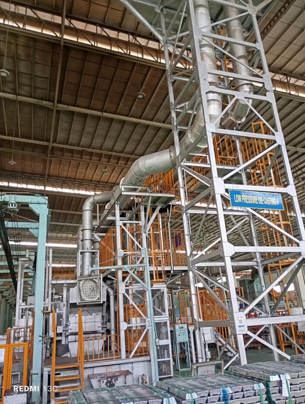 Prinsip kerja tanur adalah membakar bahan bakar di dalam ruang tertutup dengan sistem sirkulasi udara atau gas untuk menghasilkan panas yang merata.