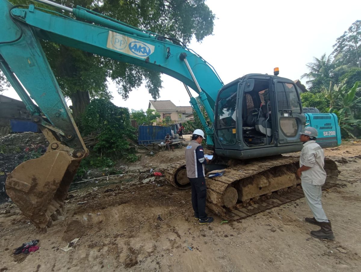 Jasa Riksa Uji K3 8 Riksa Uji Pesawat Angkat dan Angkut adalah proses inspeksi dan pengujian yang dilakukan untuk memverifikasi keamanan dan kinerja peralatan angkat dan angkut sesuai dengan standar keselamatan yang berlaku.