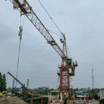 Riksa uji pesawat angkat dan angkut adalah pemeriksaan alat seperti crane dan forklift untuk memastikan operasinya aman dan sesuai standar. Ini mencakup pengujian mekanis, pemeriksaan struktur, serta sistem pengaman guna mencegah kecelakaan dan menjaga keselamatan kerja.