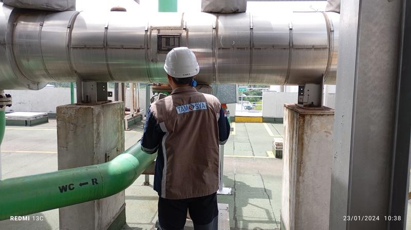 Riksa Uji Condenser 3 Riksa uji condenser adalah proses vital untuk memastikan efisiensi dan keamanan sistem pendinginan dalam industri, mencegah potensi kegagalan operasional dan kerugian yang lebih besar.