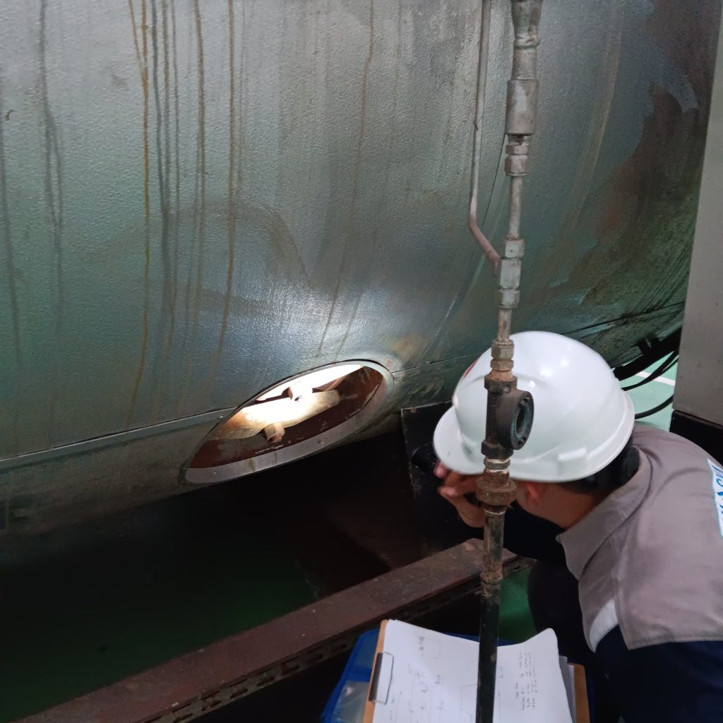 Pesawat Uap 3 Pesawat uap adalah bagian dari pesawat tenaga yang digunakan dalam berbagai proses industri dan pembangkitan energi.