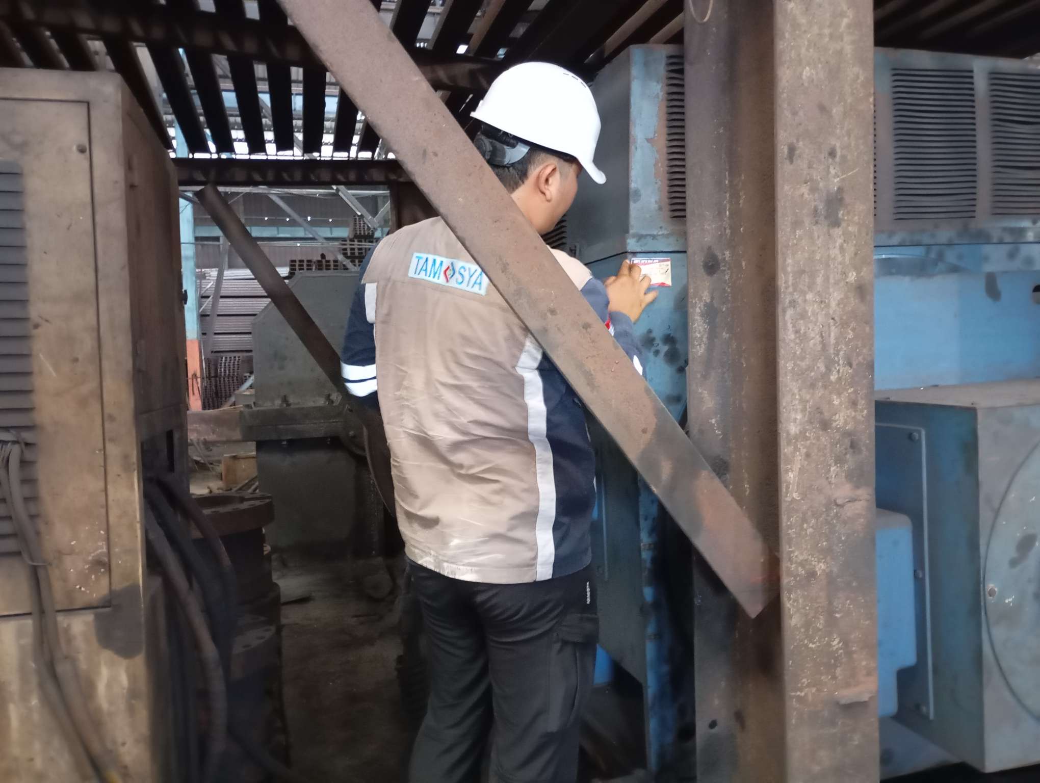 PT. Cipta Mas Jaya adalah salah satu PJK3 (Perusahaan Jasa Keselamatan dan Kesehatan Kerja) resmi yang berlokasi dan beroperasi di wilayah Jakarta Timur. Sebagai PJK3, PT. Cipta Mas Jaya memiliki legalitas dan akreditasi dari Kementerian Ketenagakerjaan untuk memberikan layanan di bidang keselamatan kerja, khususnya dalam hal inspeksi dan sertifikasi alat. Dengan tim ahli yang bersertifikat dan berpengalaman, perusahaan ini hadir untuk mendukung penerapan K3 di berbagai sektor industri dan usaha di Jakarta Timur.